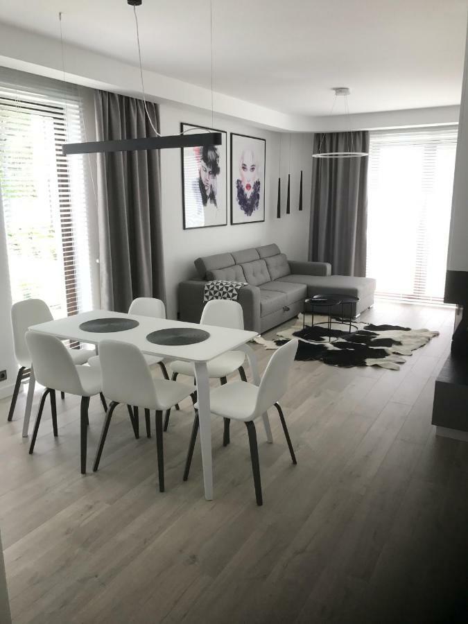 Apartament Baltica Z Ogrodkiem - W Ustronnym Miejscu Tuz Przy Plazy Роґово Екстер'єр фото